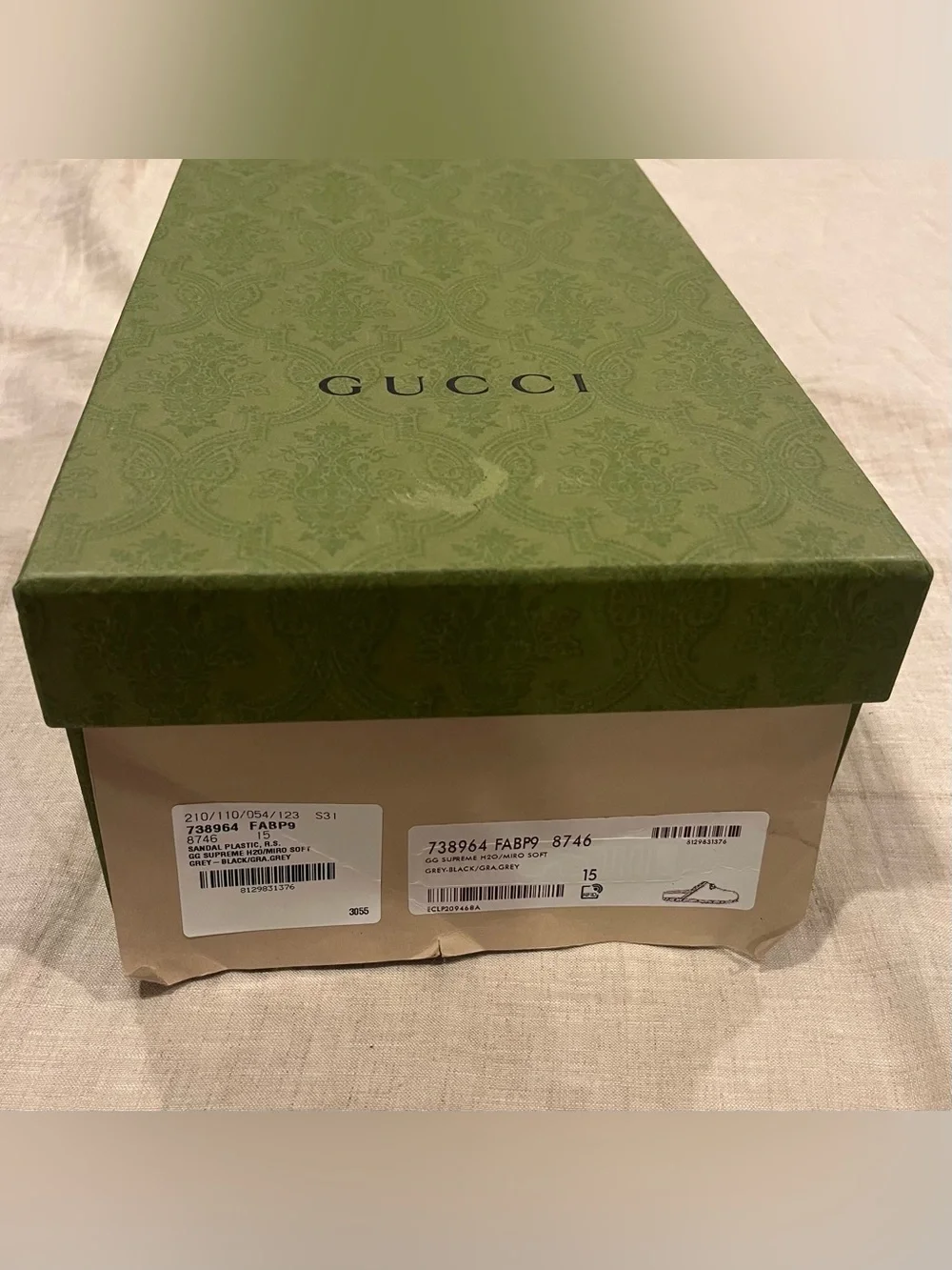 Gucci supreme gg
